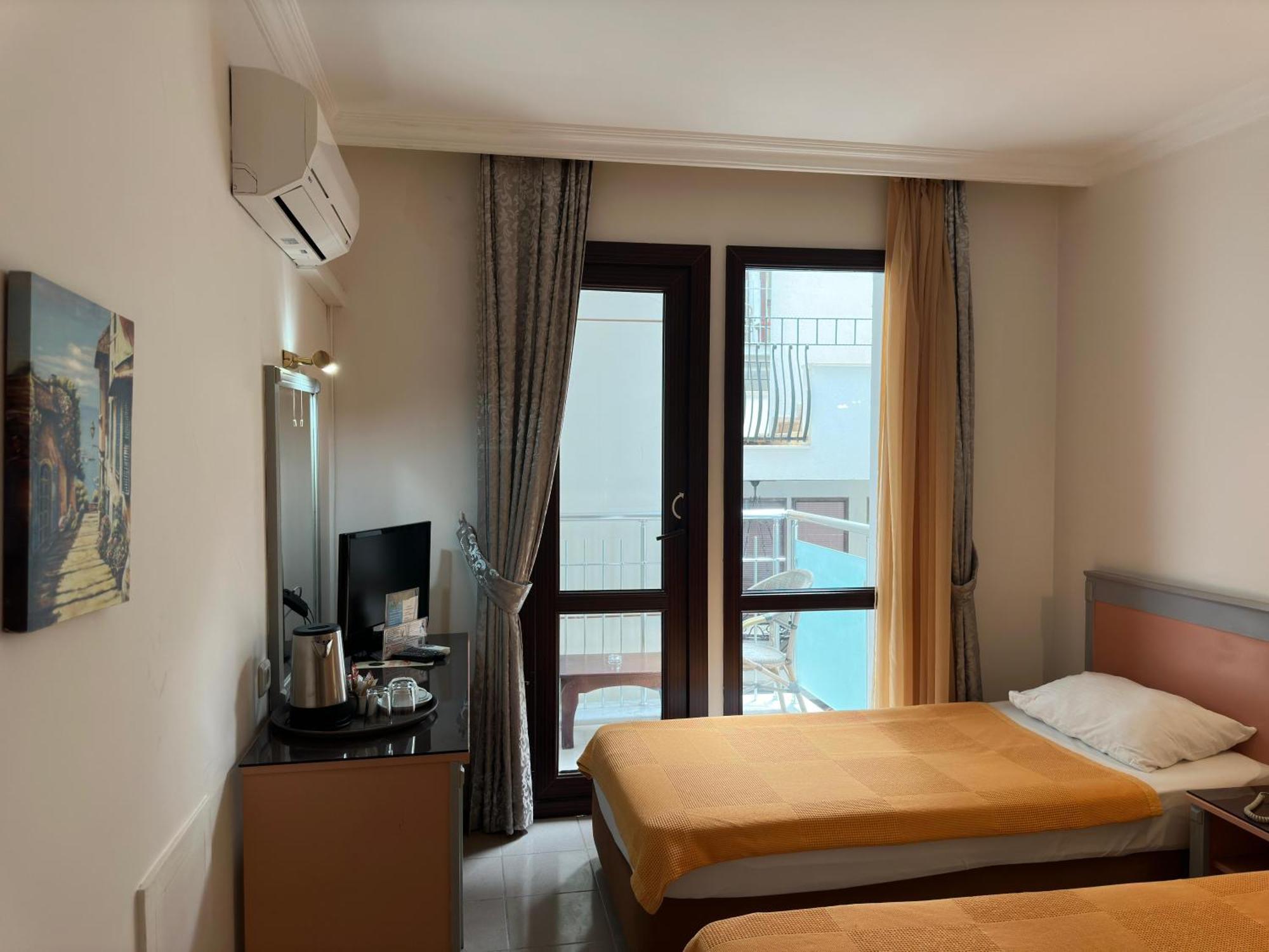 Ata Park Hotel Фетие Екстериор снимка